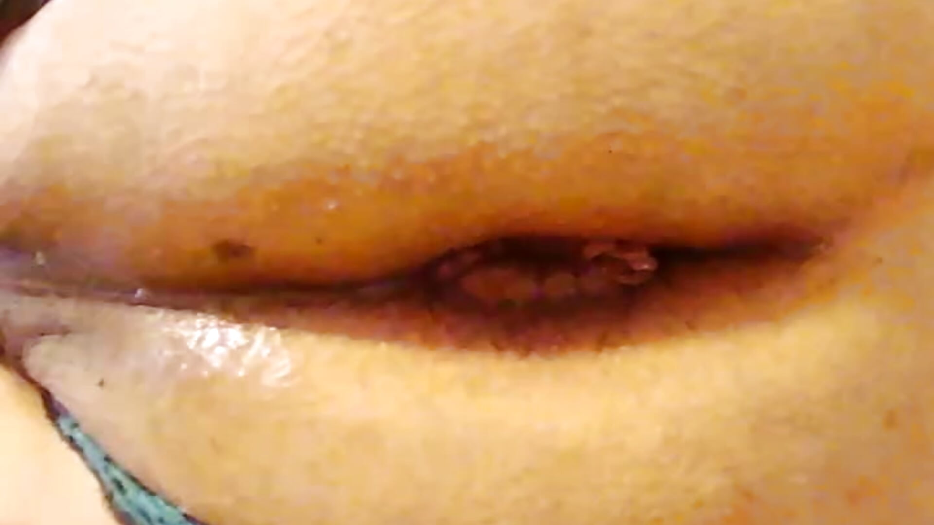 fully hidden vibrator deep in my ass - video by PapaBearGap3dAnal cam model