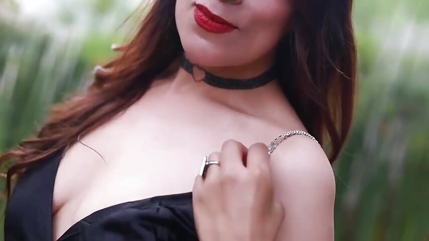 Elegant, addictive and unforgettable - video by Gia_Bruni cam model