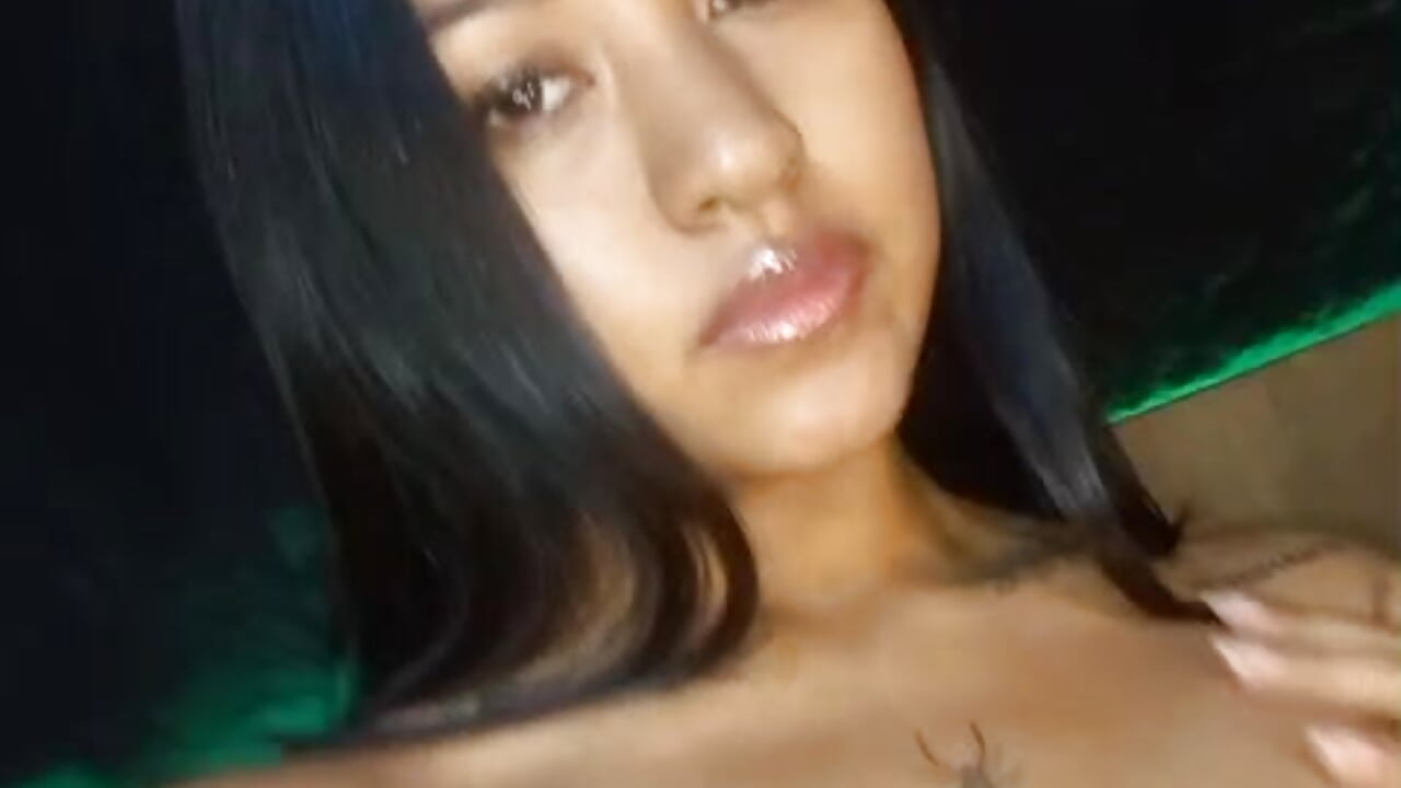 hello there - vídeo de la modelo de cam itzel_jade