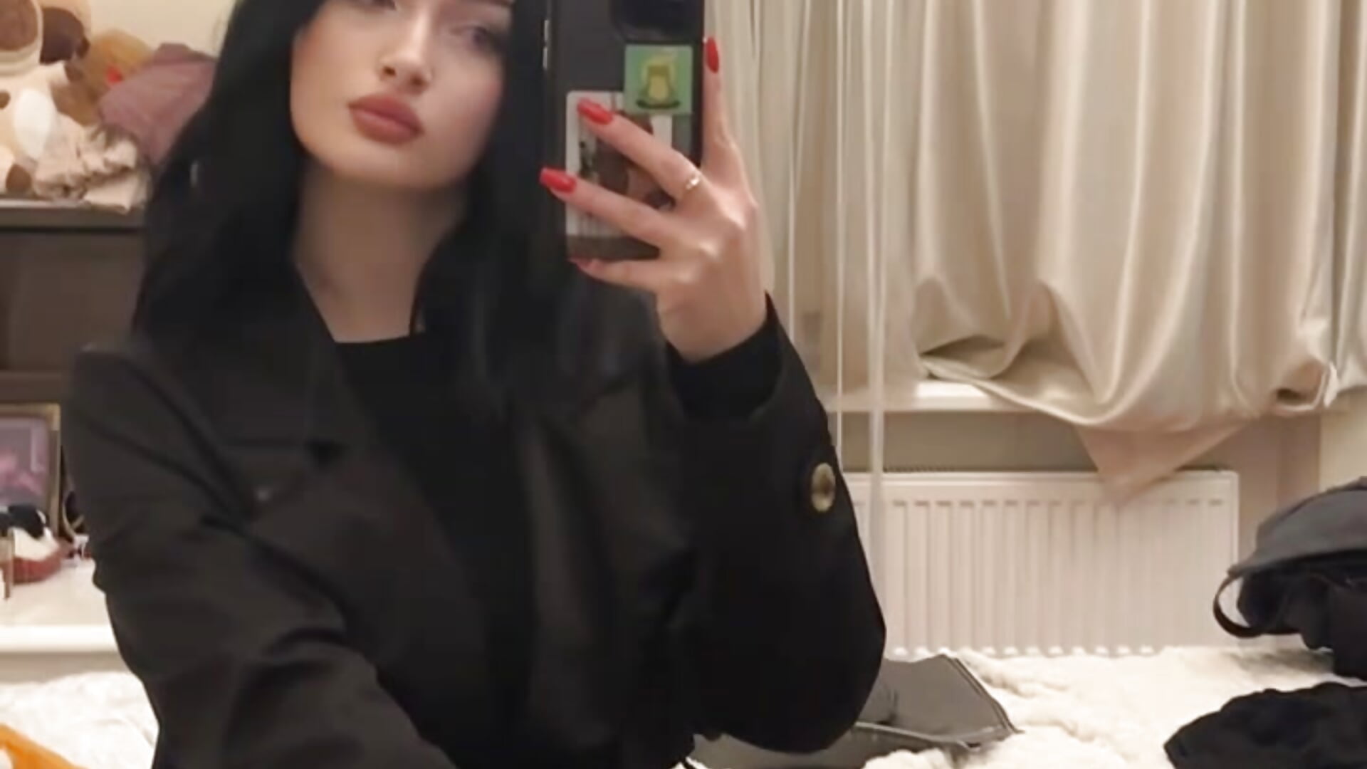 😋😎 – video modela na kameri MizLouLou