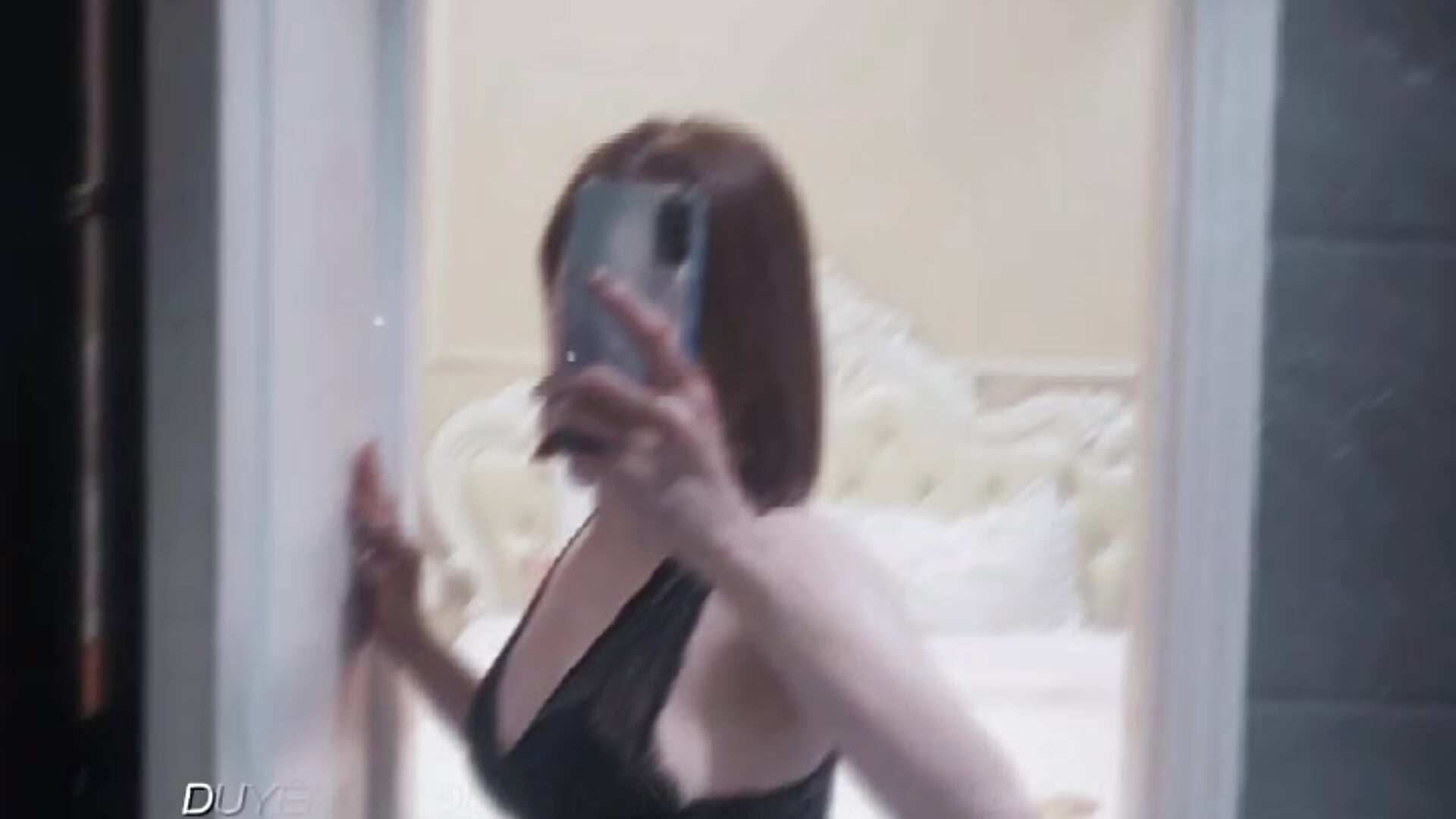 Capcut giật giật zị đc chưa ❤️ - video by Naughty_YuNa cam model