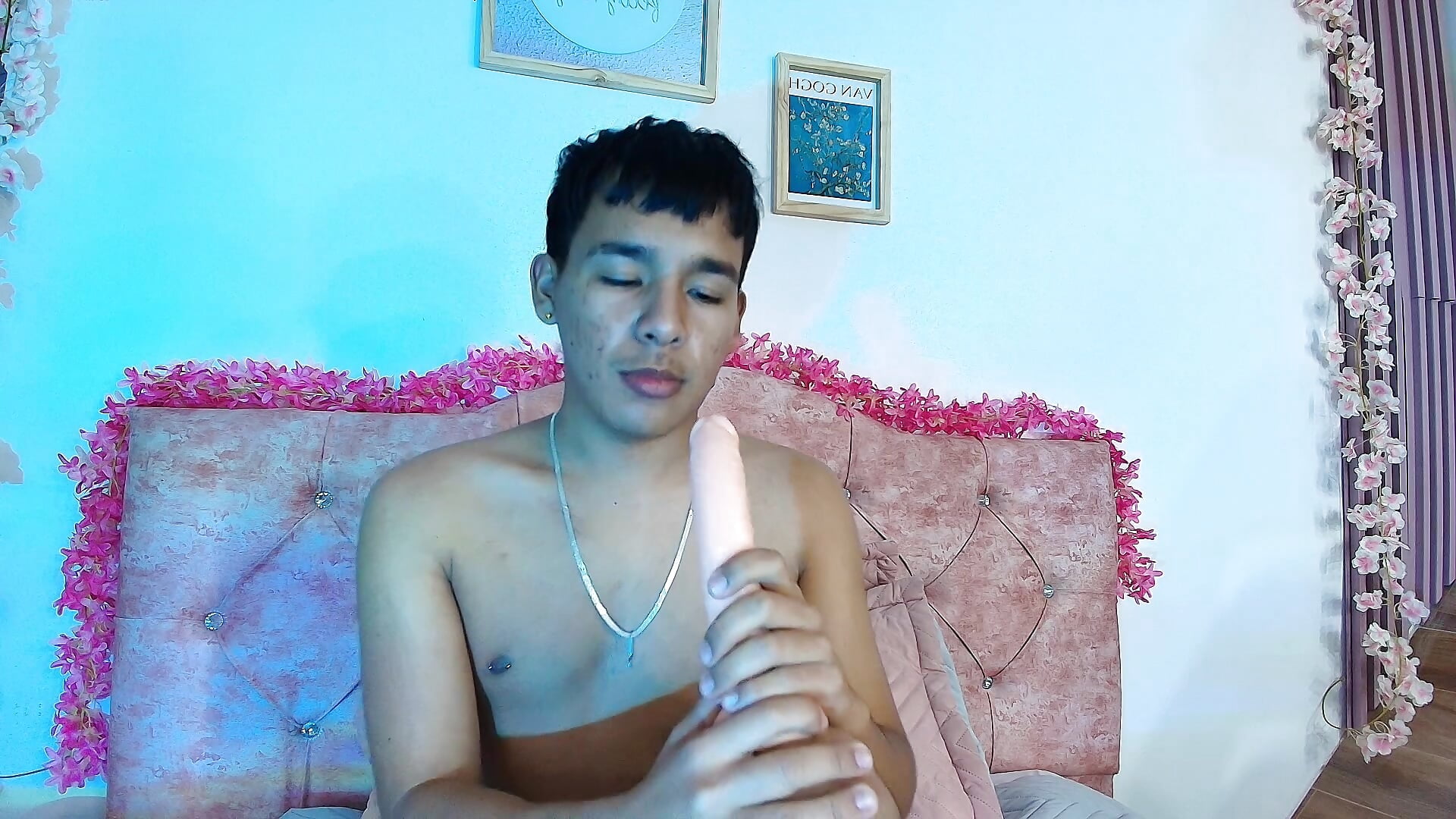 2026-05-17 23-18-47.mp4 - vídeo de la modelo de cam noa_hot69