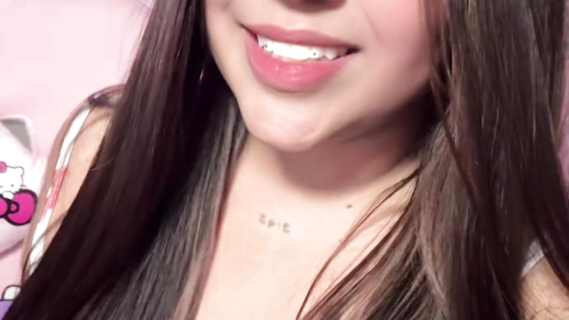 Hola mis amores 💗 - clip cu Kendra_yul model videochat