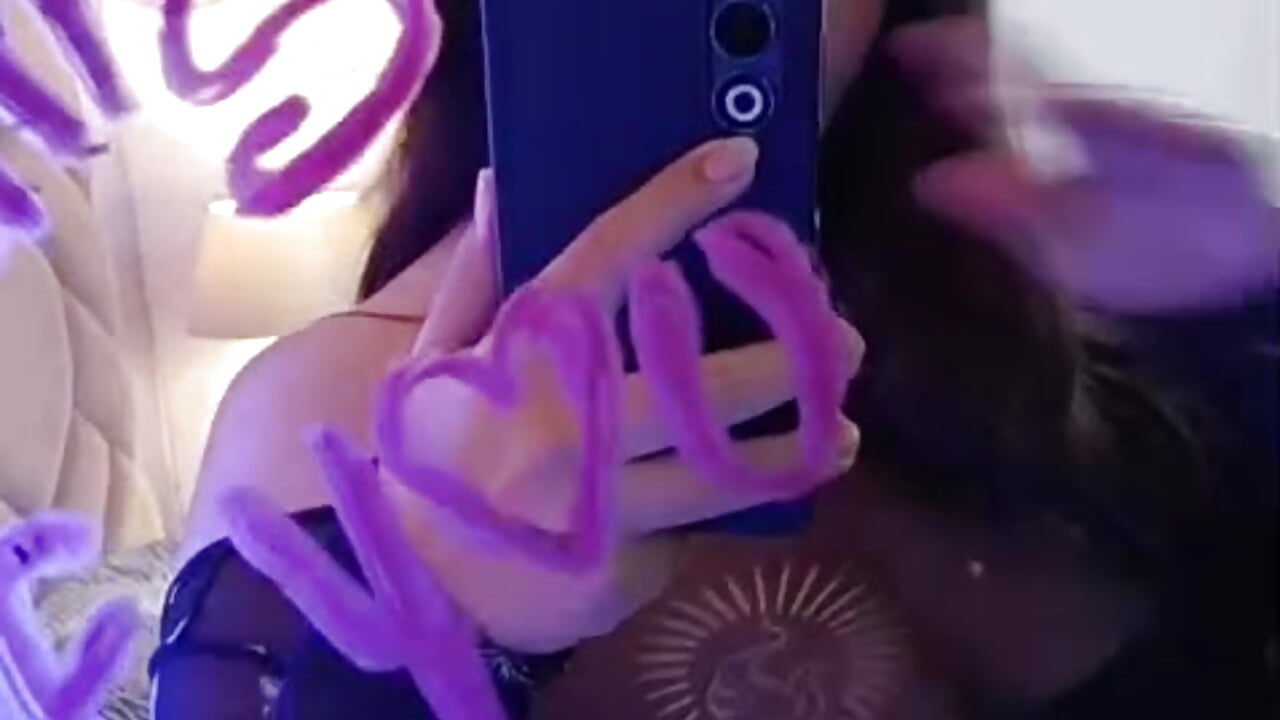 Hot mirror  🍑🍑 – video af Sara_Deen cam-model
