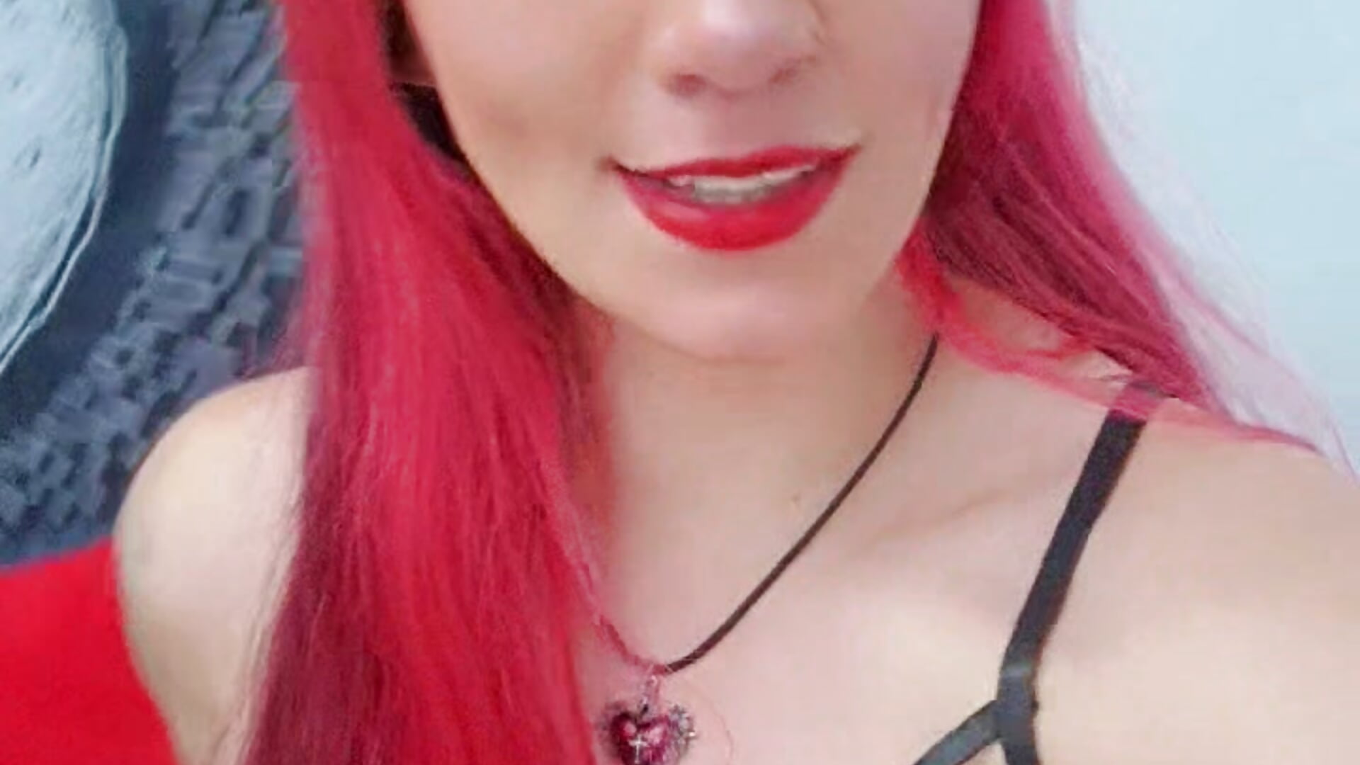 Bienvenido 🤗 – video modela na kameri red_milf_