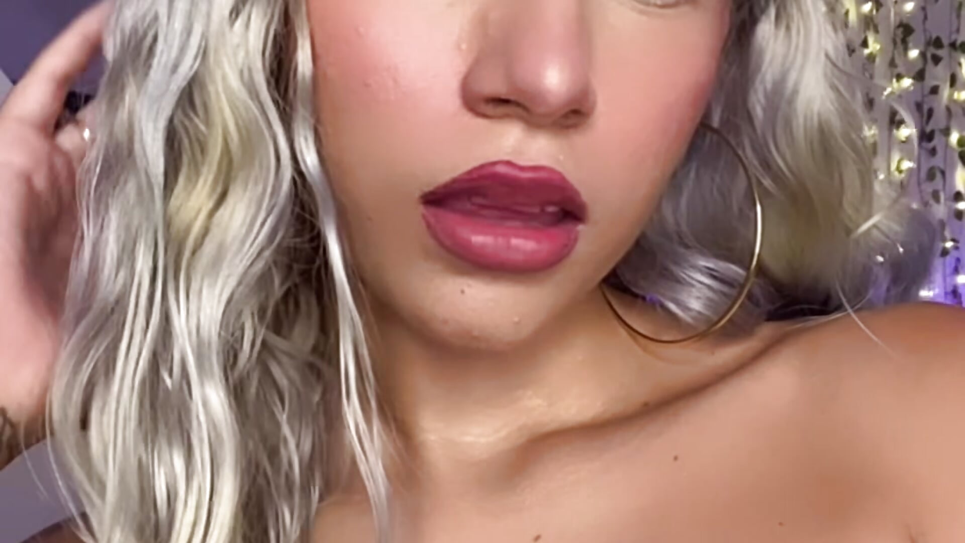 😍 - video by cinniaa_ cam model