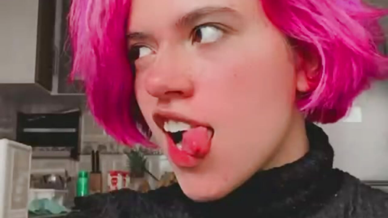 ❤️‍🔥Irreverent Niki ❤️‍🔥 – video af NikkiNix cam-model