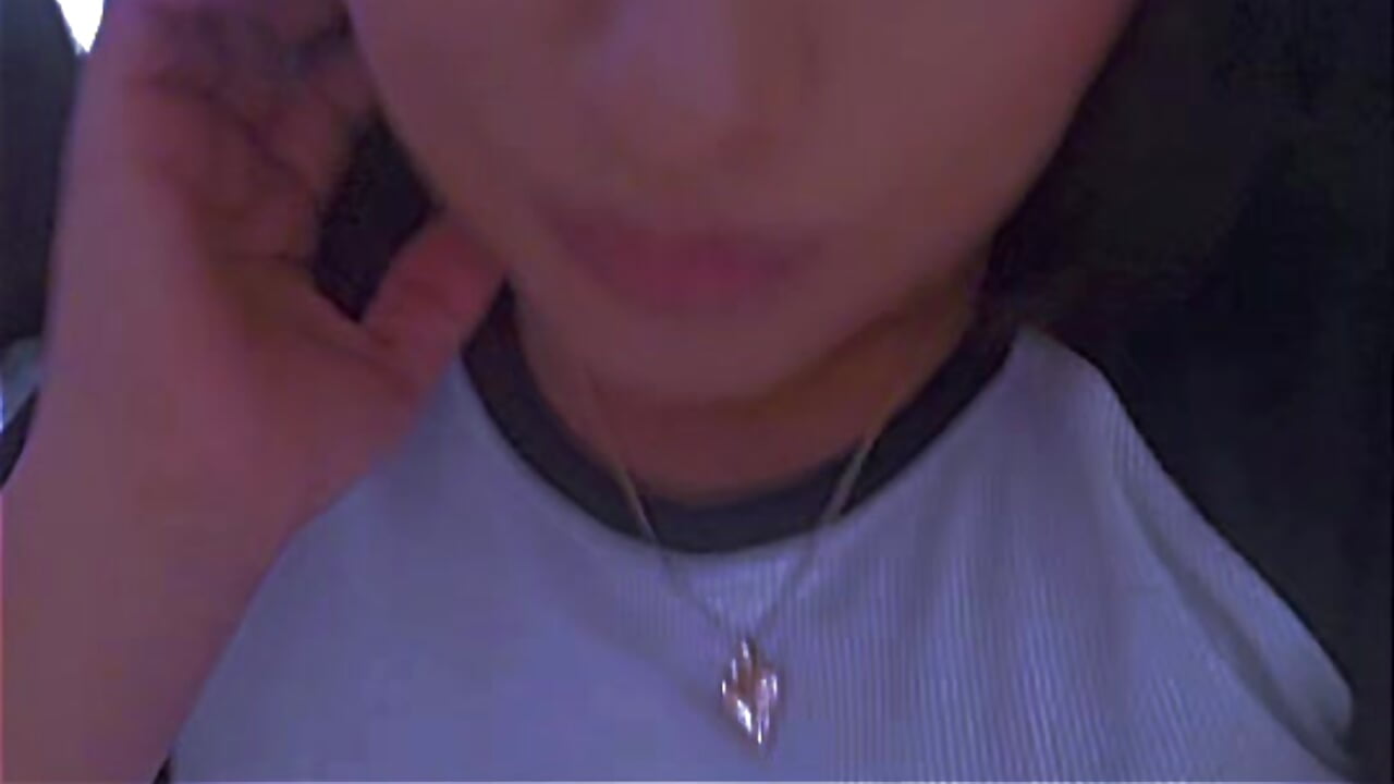 Ya me siguen?🫣 - video di fiory_tay modella di cam