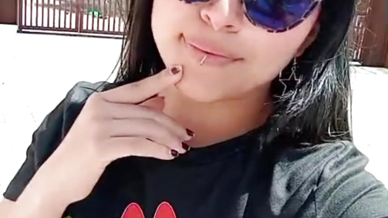 KISS – video modela na kameri Amhira_Tay