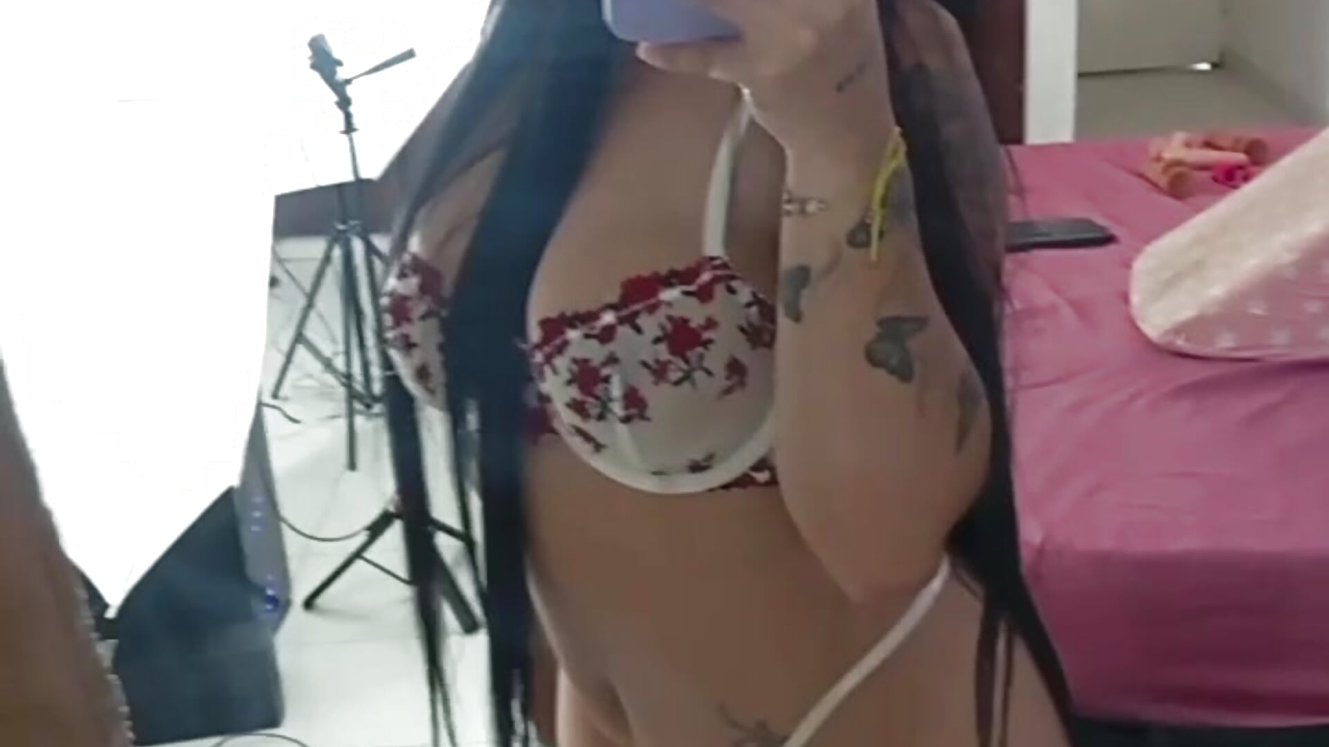 😘😘😘😘 - Vídeo de SamiiBigAss, modelo de vídeos