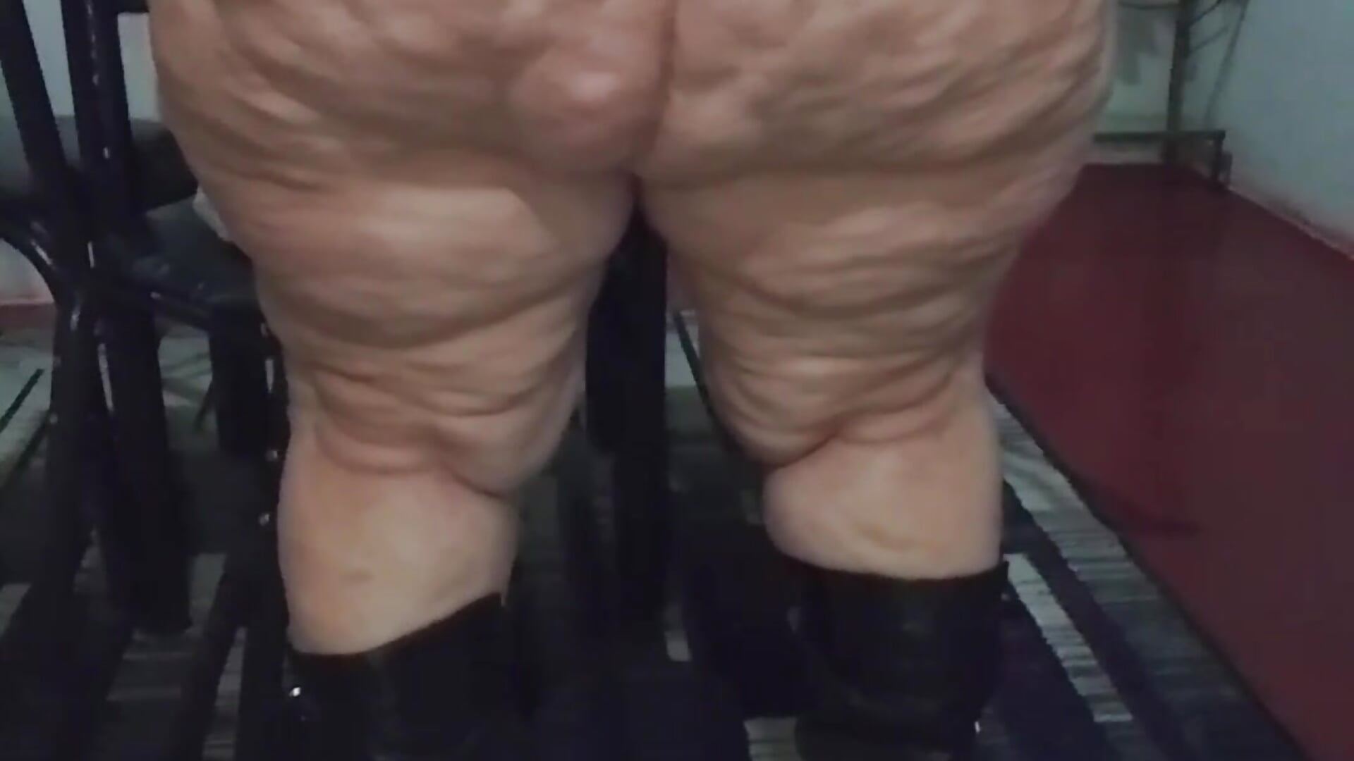 Fetish walking and dancing in boots 🔥😈🫦