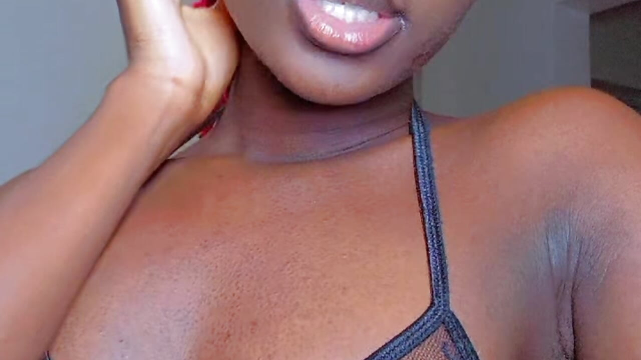 profile-intro-video-1786420709 – video modela na kameri Nylamoon1