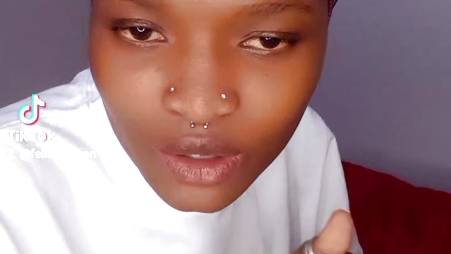 405332 - video by Logon20 cam model