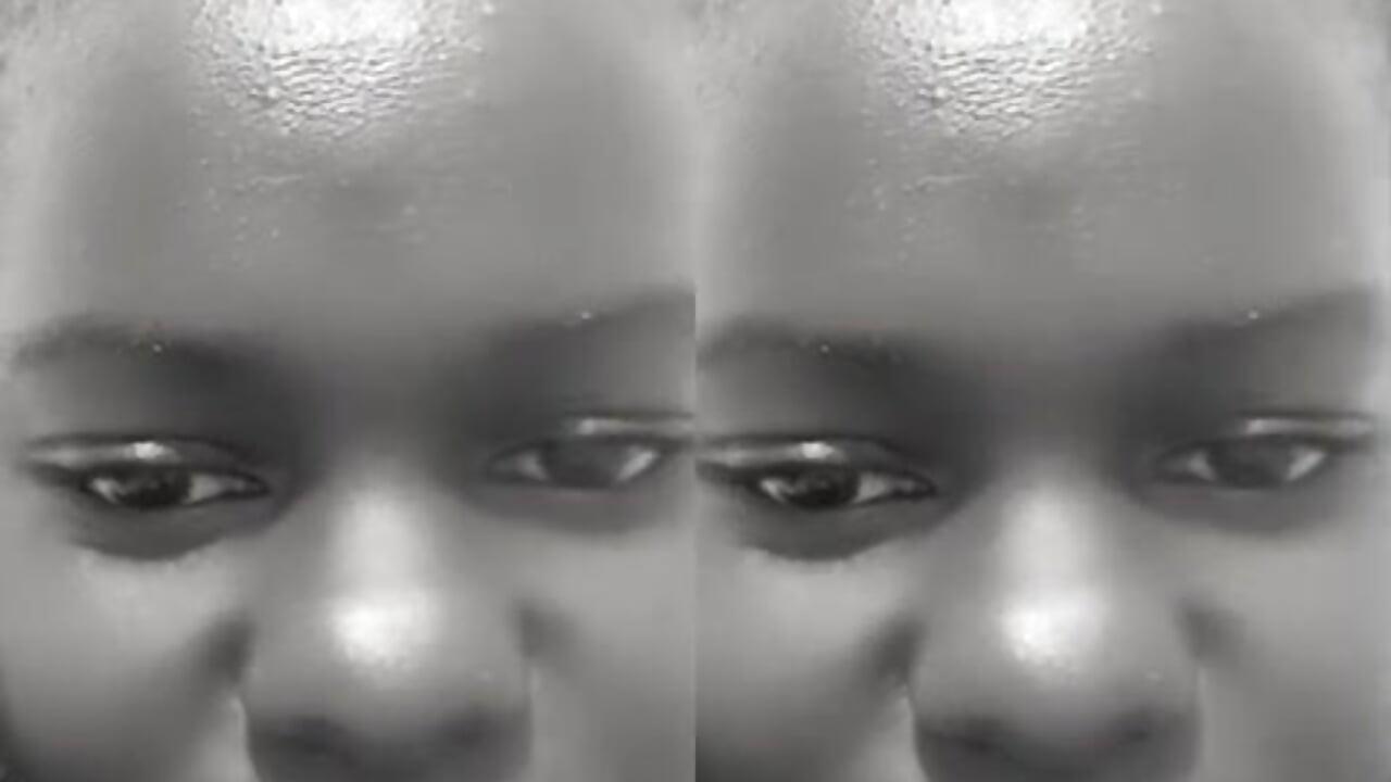 Tktk – video af chichie_ cam-model