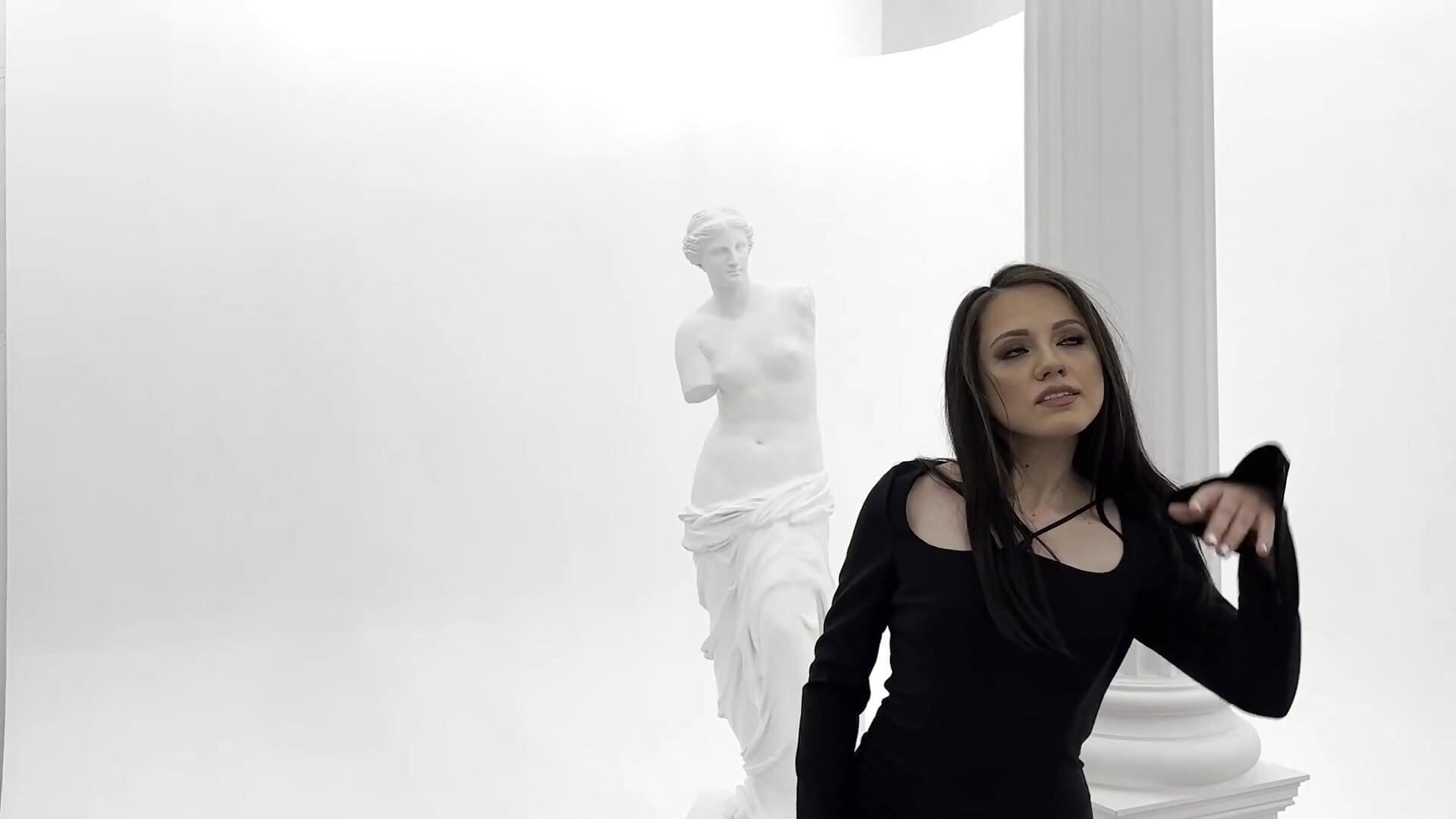 Lady in black – video af SusanMorandi cam-model