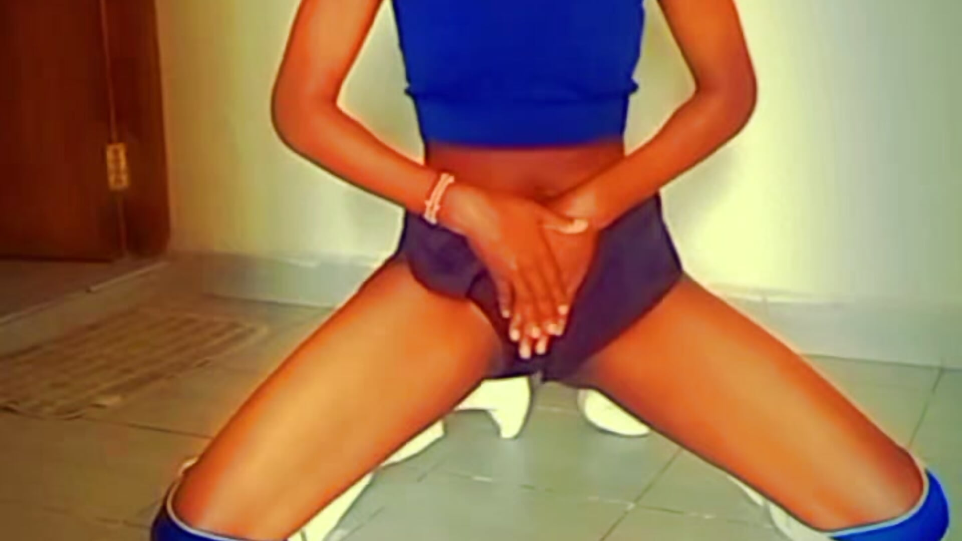 Erotic dance - video by Missvee44 cam model