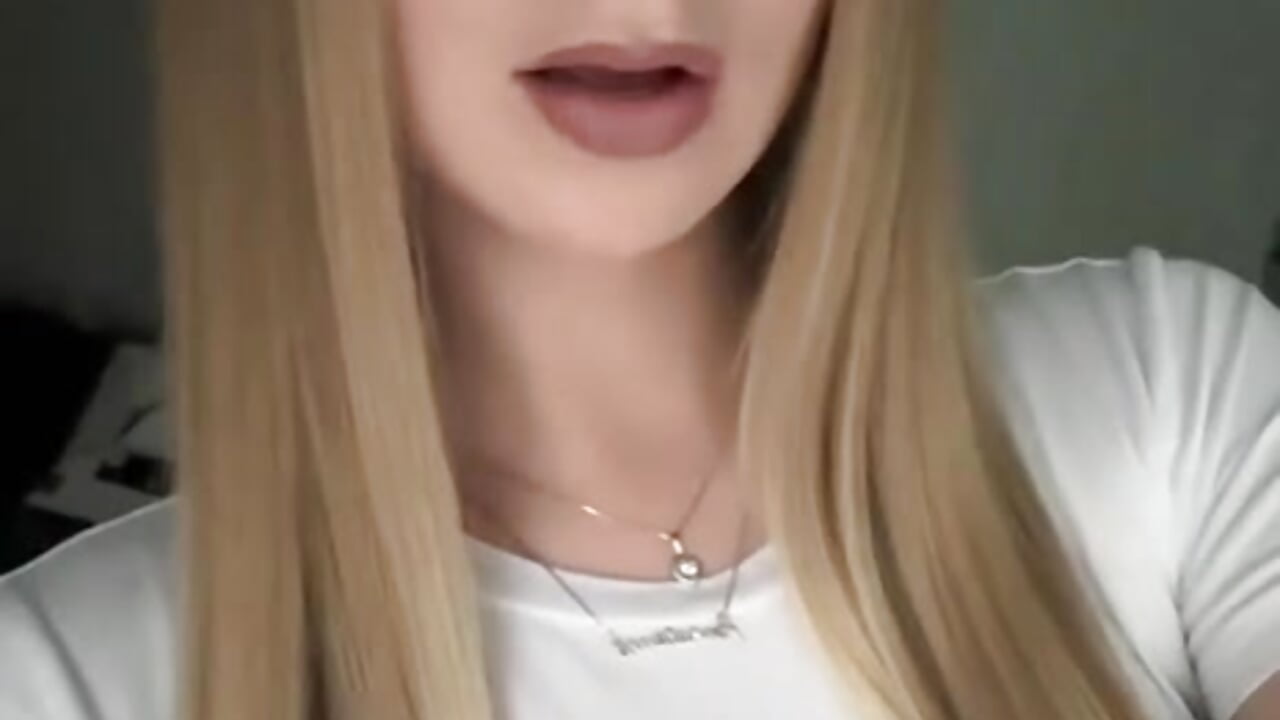IMG_367313 – video af HoneysPiee cam-model