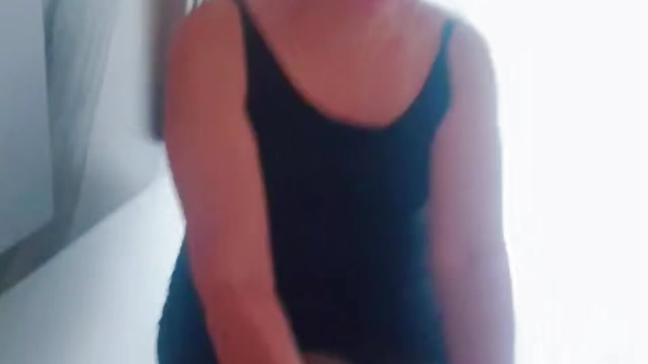 HELLO!!! It's Me - Vídeo de AlondraSosa, modelo de vídeos