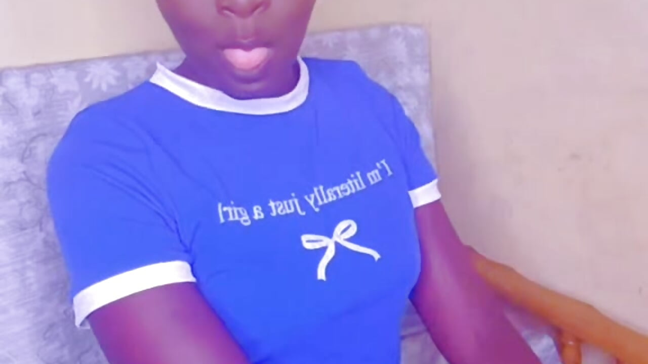 Lilah🥰 – video af curvylilah cam-model