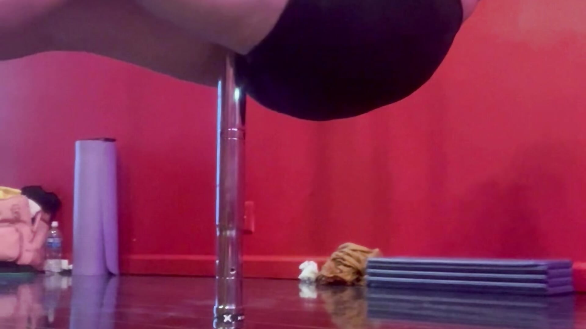 First Pole Class Ever: I still can’t believe I did that. - video by squishkink cam model