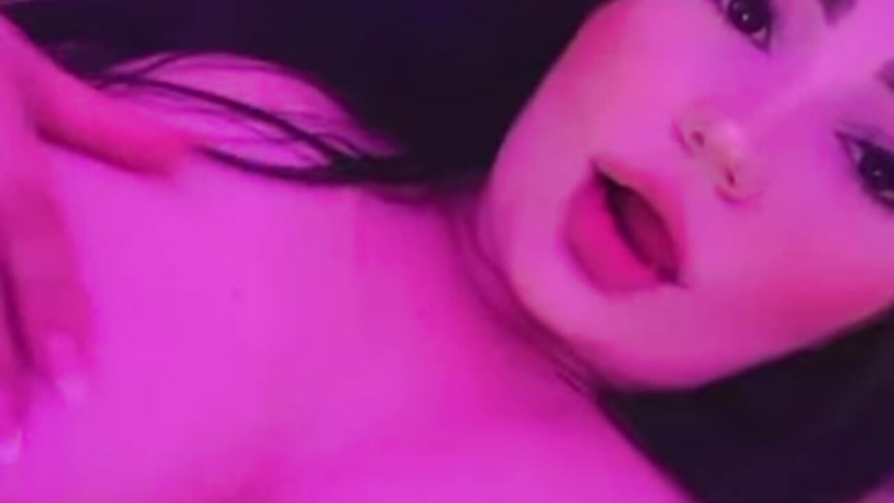 Pinch these delicious hot nipples 👀🍒🔥 - video by ValeriaCarter cam model