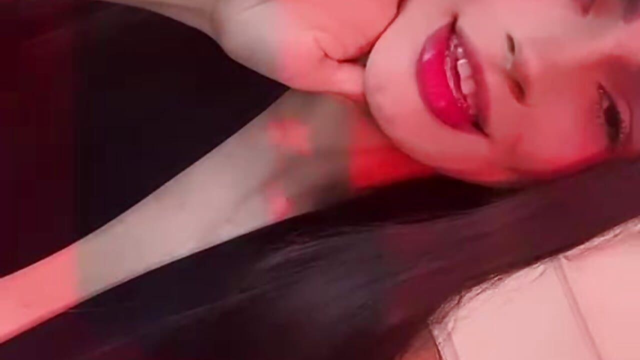 kiss - video của người mẫu cam AURALIS_LUX