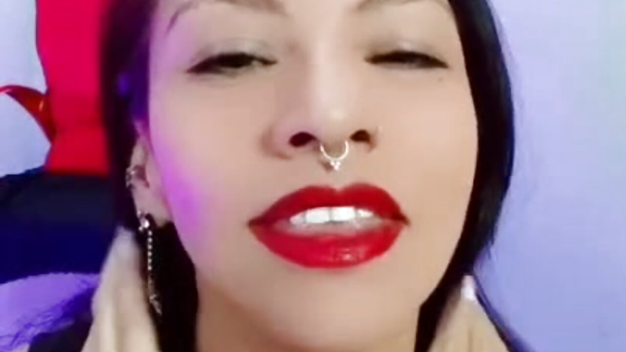 WhatsApp Video 2026-05-13 at 1,01,43 AM - vidéo du modèle de showcams Ayne_soft_