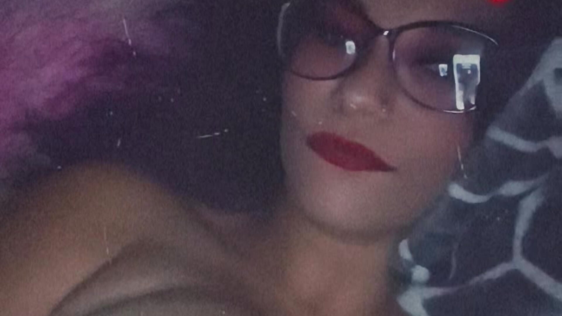 Sexy show off 😈