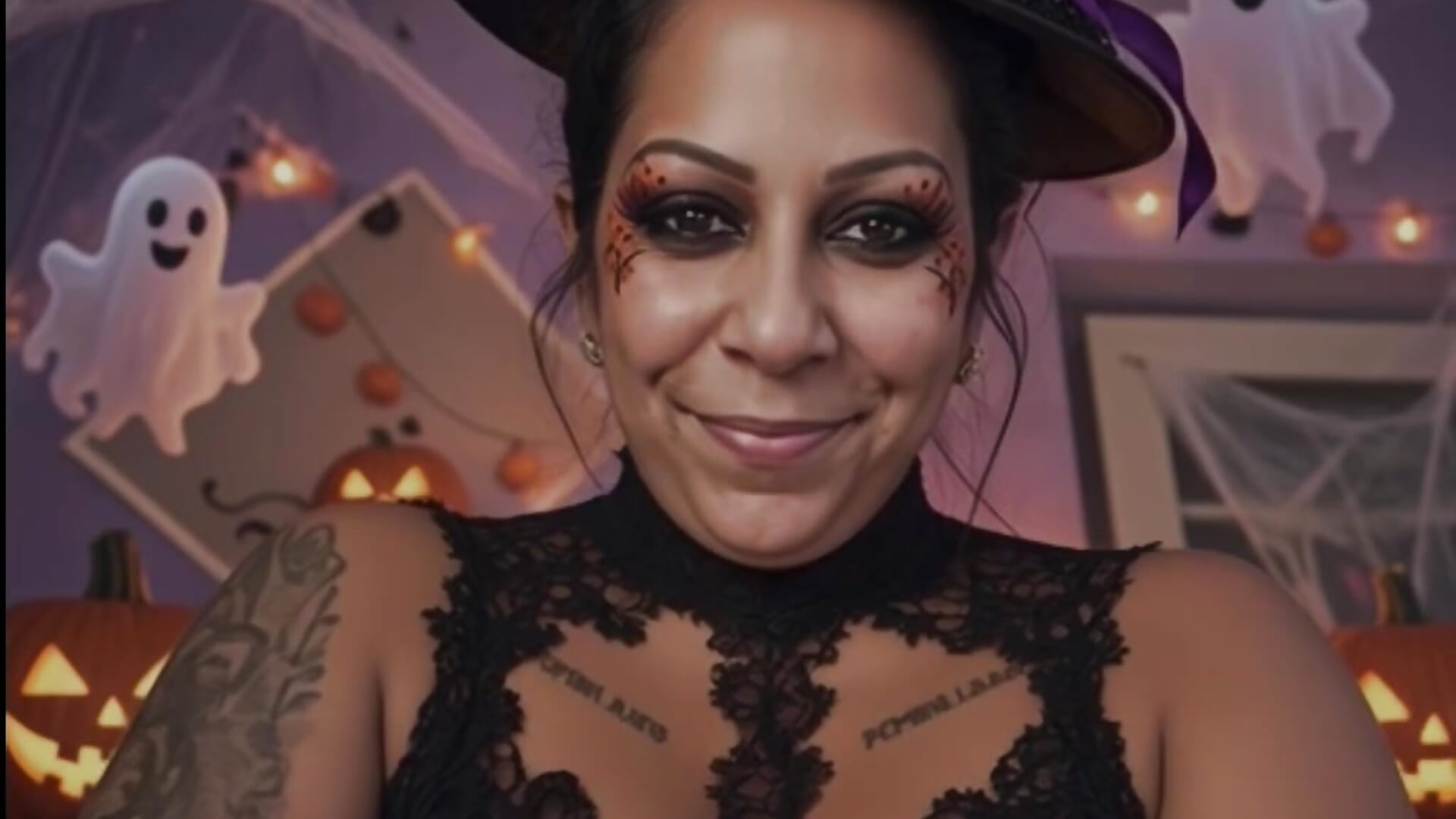 Happy Halloween - video by wildfarmbabe cam model