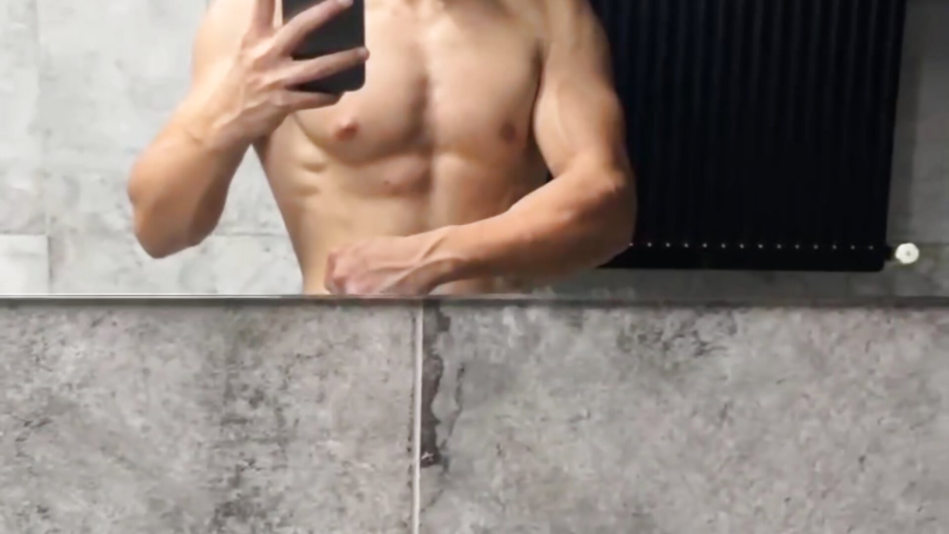Sexymannn17 kamerás modell  3229. kiemelt videója