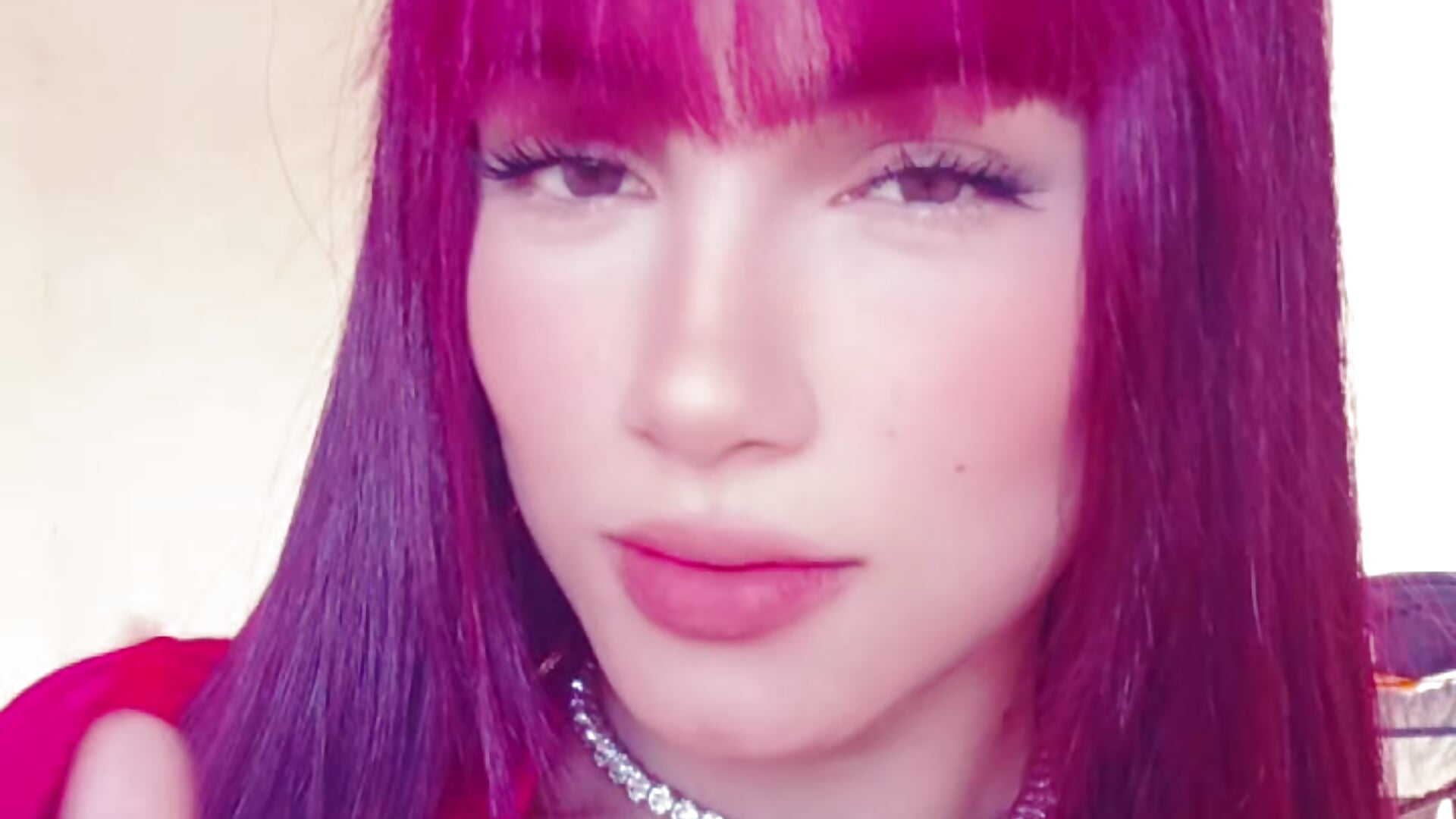 Kisses - Vídeo de Thamaragomexxx, modelo de vídeos