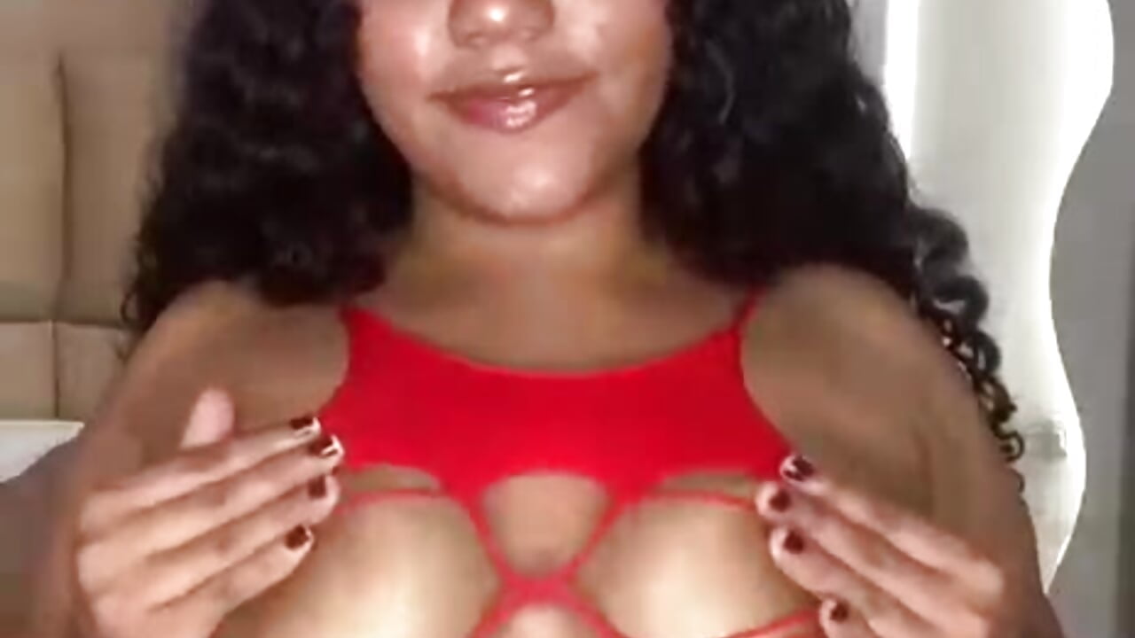 bouncing tits - 視頻由 Molly__Beauty 主播提供