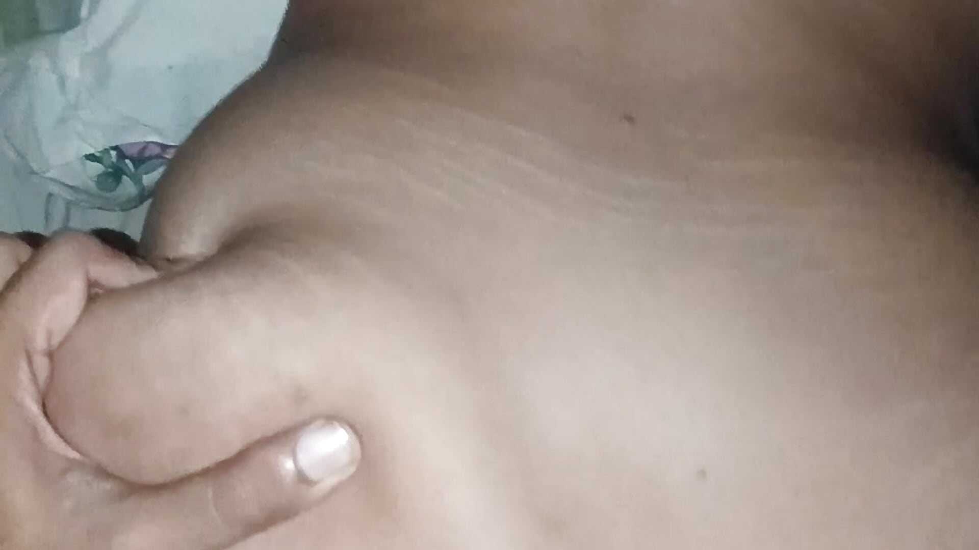 1000487095