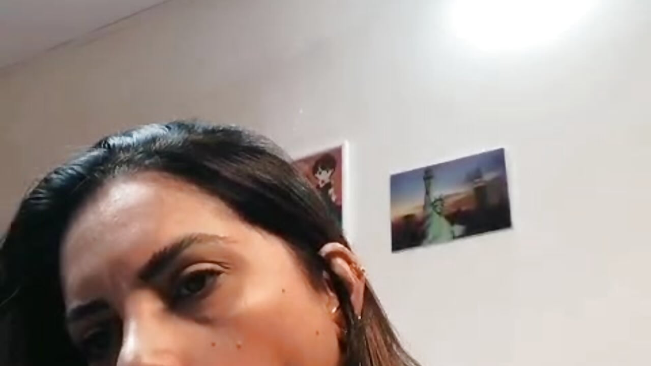 Deepthroat - video van CampanulaHot cam-model