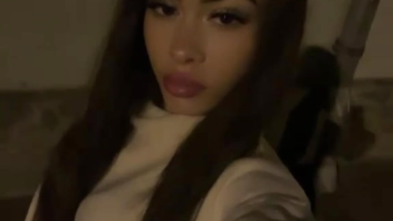 He He - video by KasiaAlice cam model