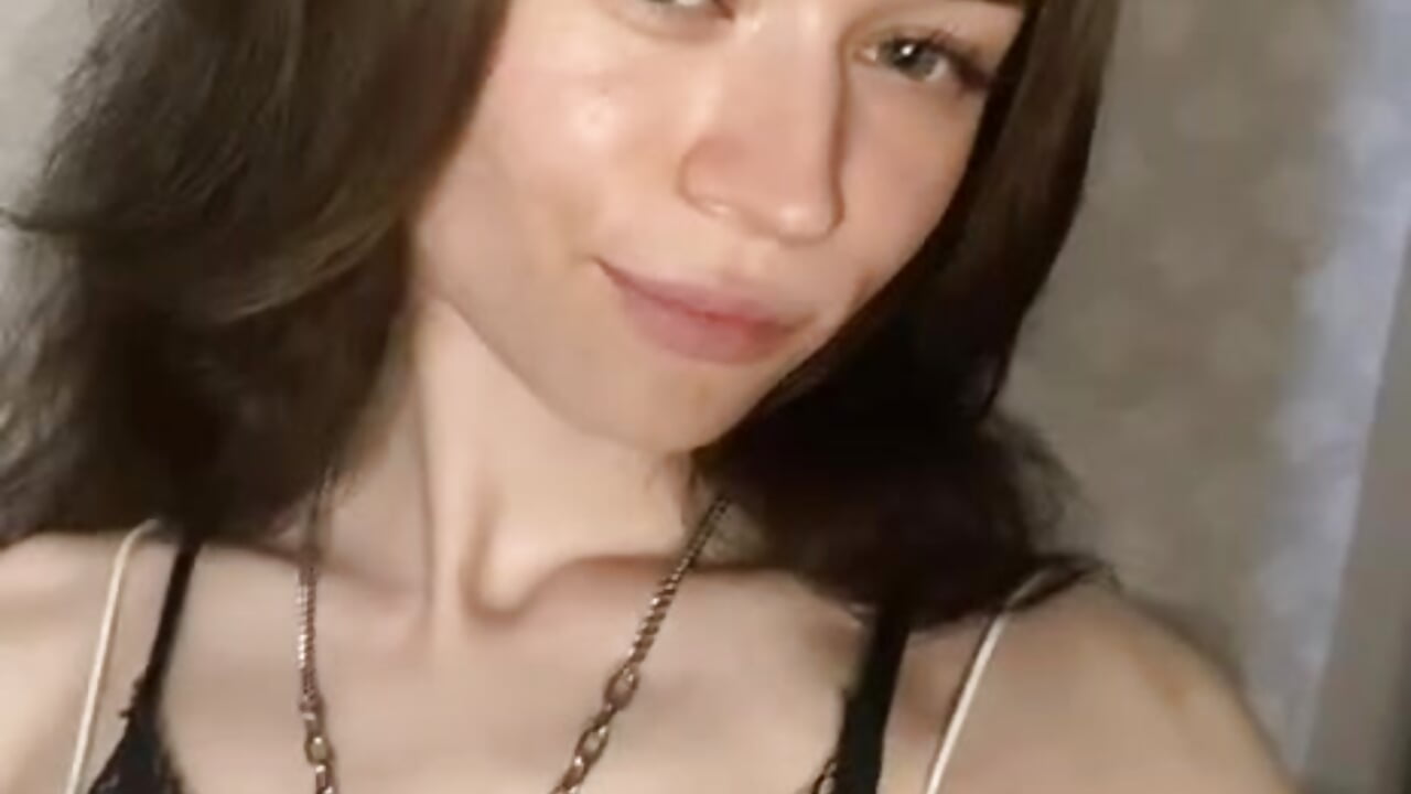 some posing for you^^ - відео від вебкаммоделі InesWiltse