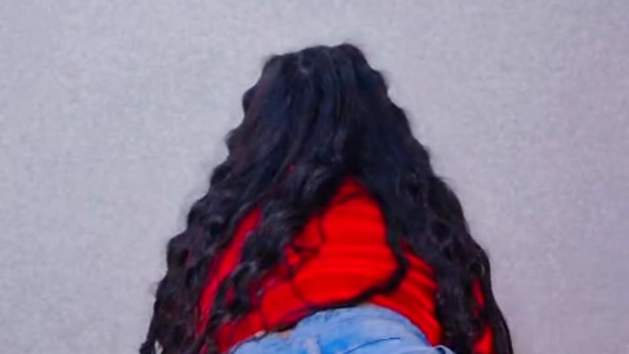 TWERKING