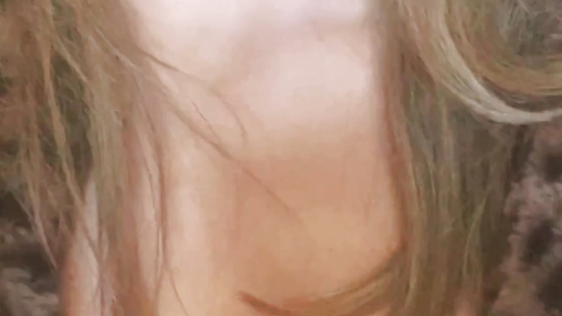 Topless Tease - clip cu MirrorMia model videochat