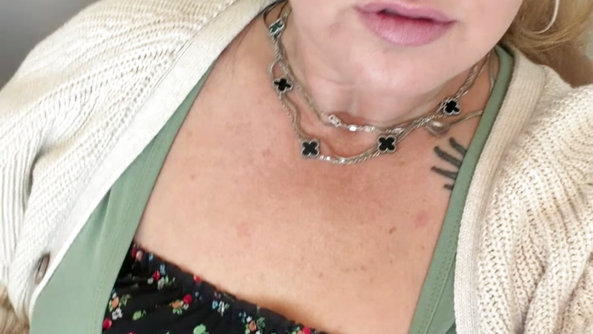 Work 1 - video by tWerKinGirl36 cam model