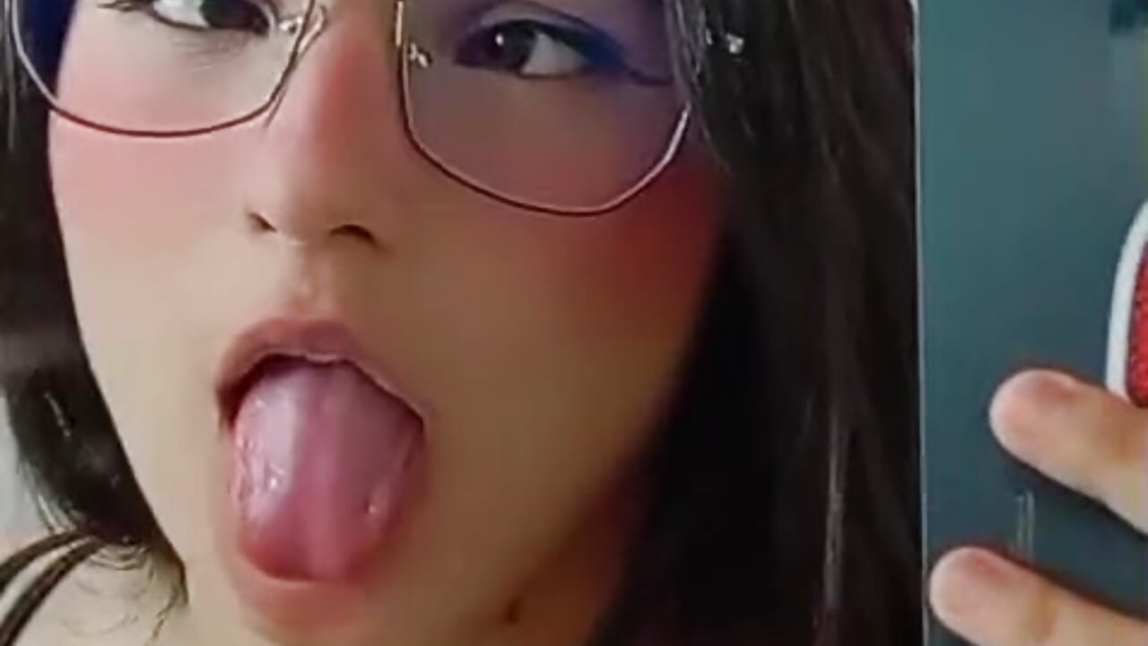 ahegao😊😜 – video af _SweetAddiction