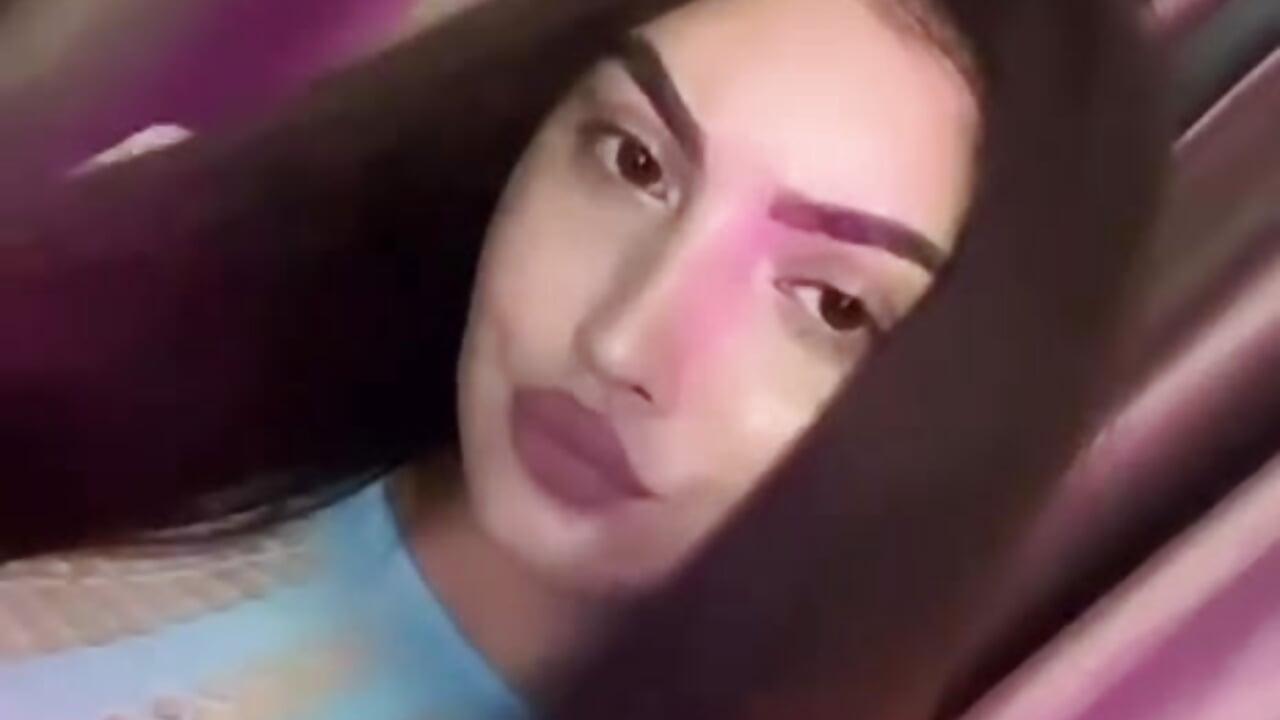 Kiss - vídeo de _AzzaLee_ modelo de câmara