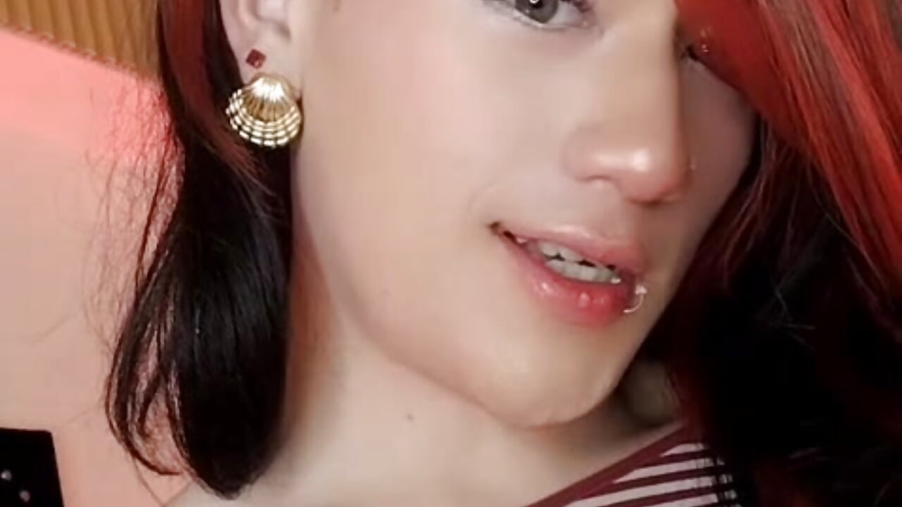 I'm not as bad as I look come and try me– Victoria_Hiills kameramodell videója