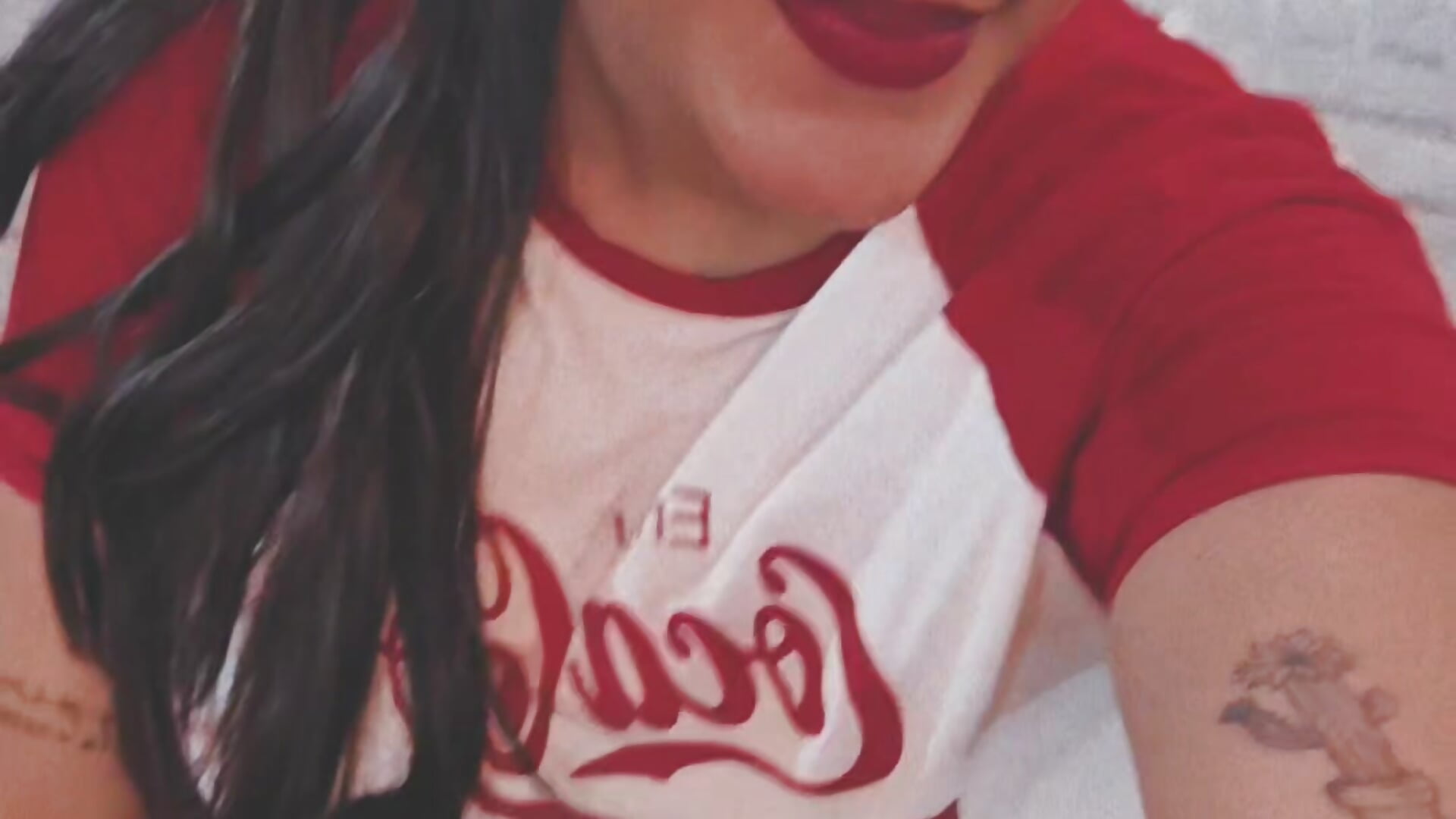 Coca-Cola? 🔥💋 – video af Isa_boobs23