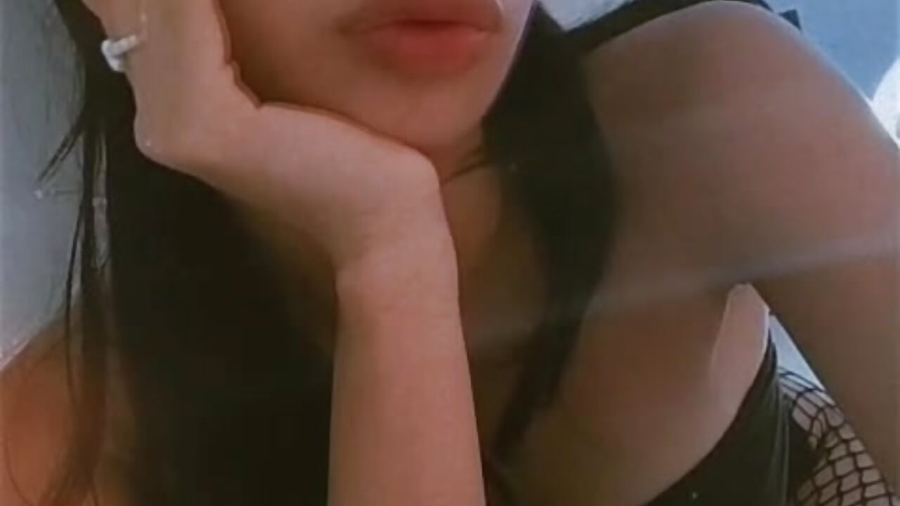 Hi 💖 - video by luna_dollie cam model