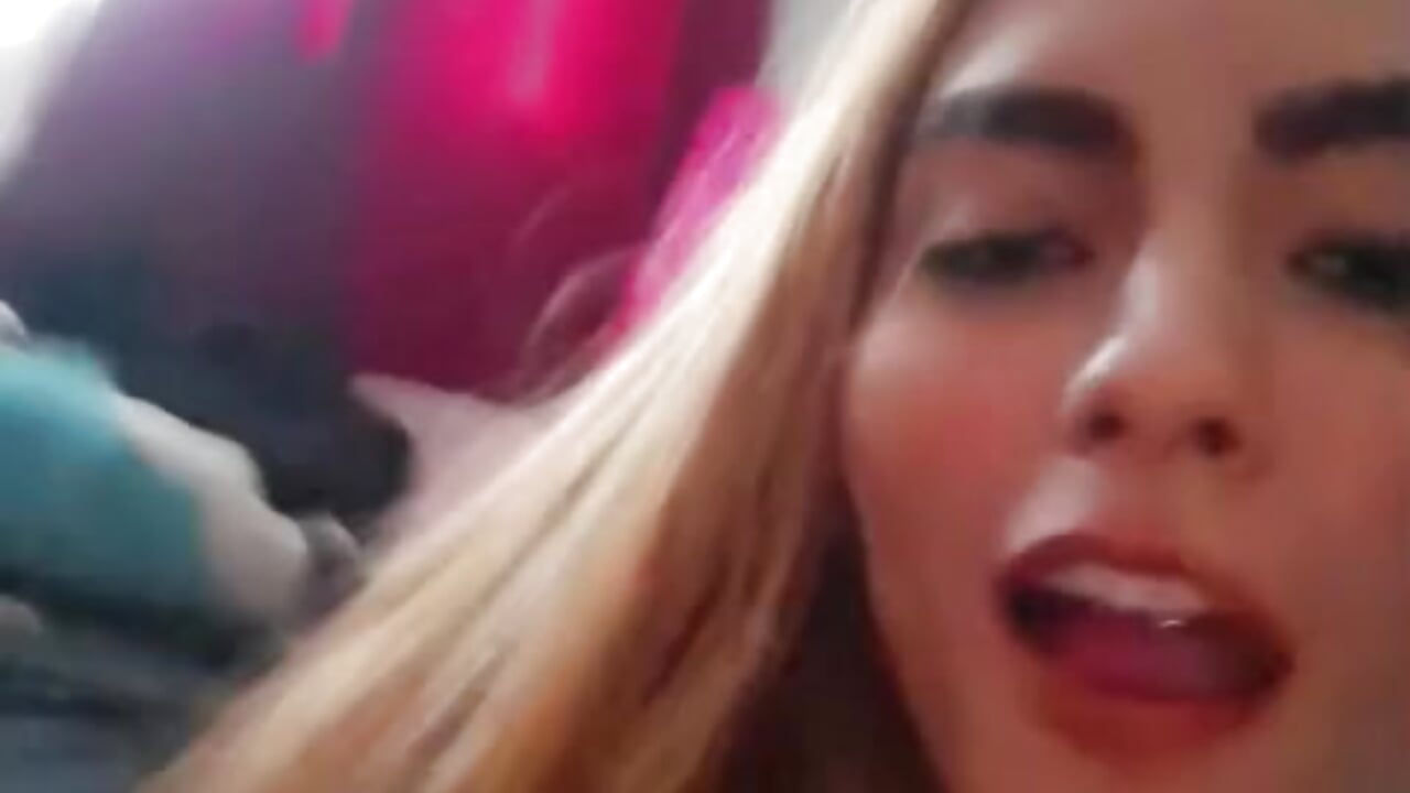 WhatsApp Video 2026-09-10 at 6,23,14 PM – video od webkamerové modelky Dulce01_dl
