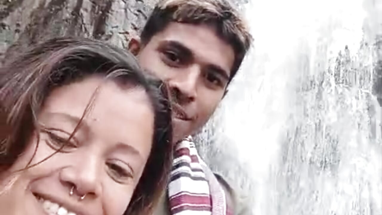 Do you want to come with us? – video af black_white-couple