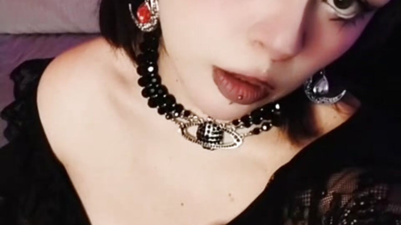 Your dark tentation 🖤💋 - video van Nafy_Kell cam-model