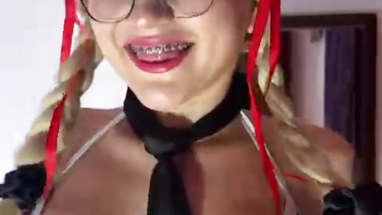 BOUNCE BOOBS IN U FACE!! - video by DollieHoney cam model