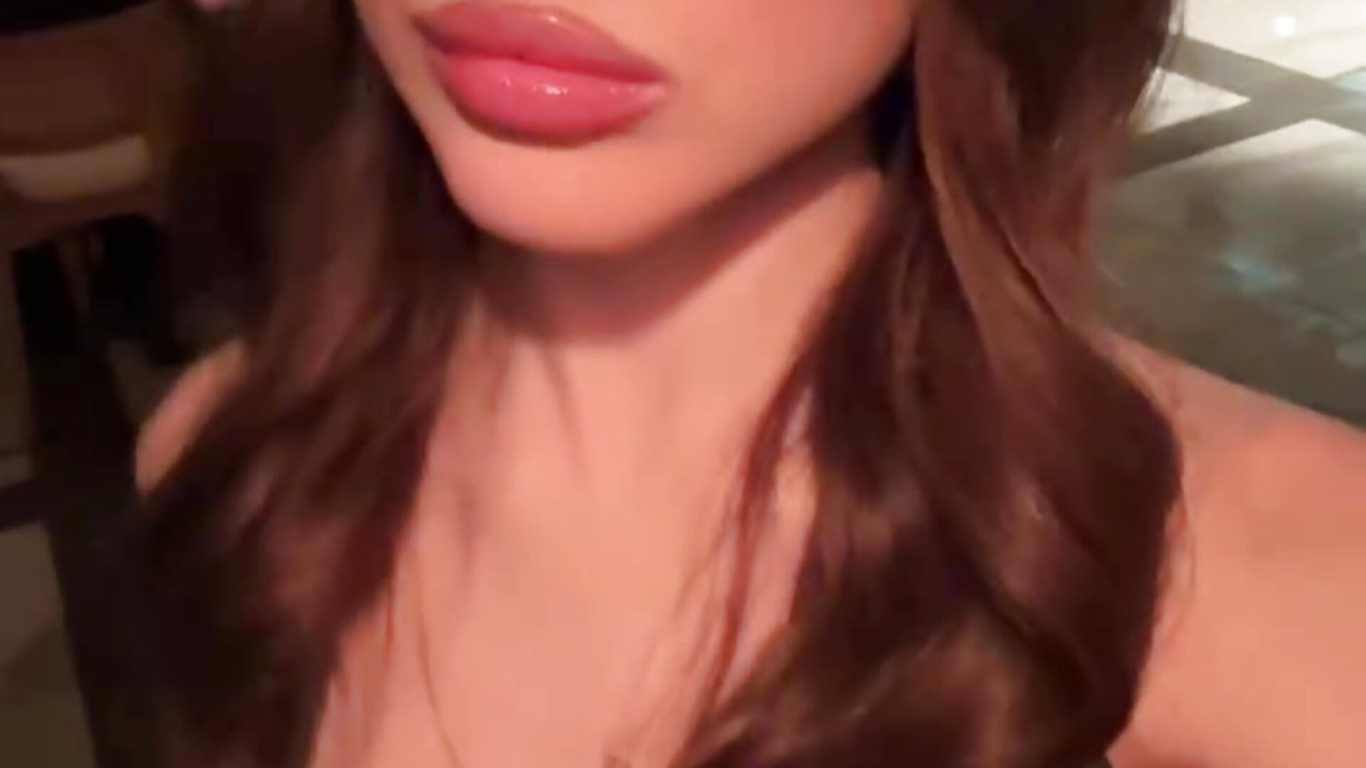 <3