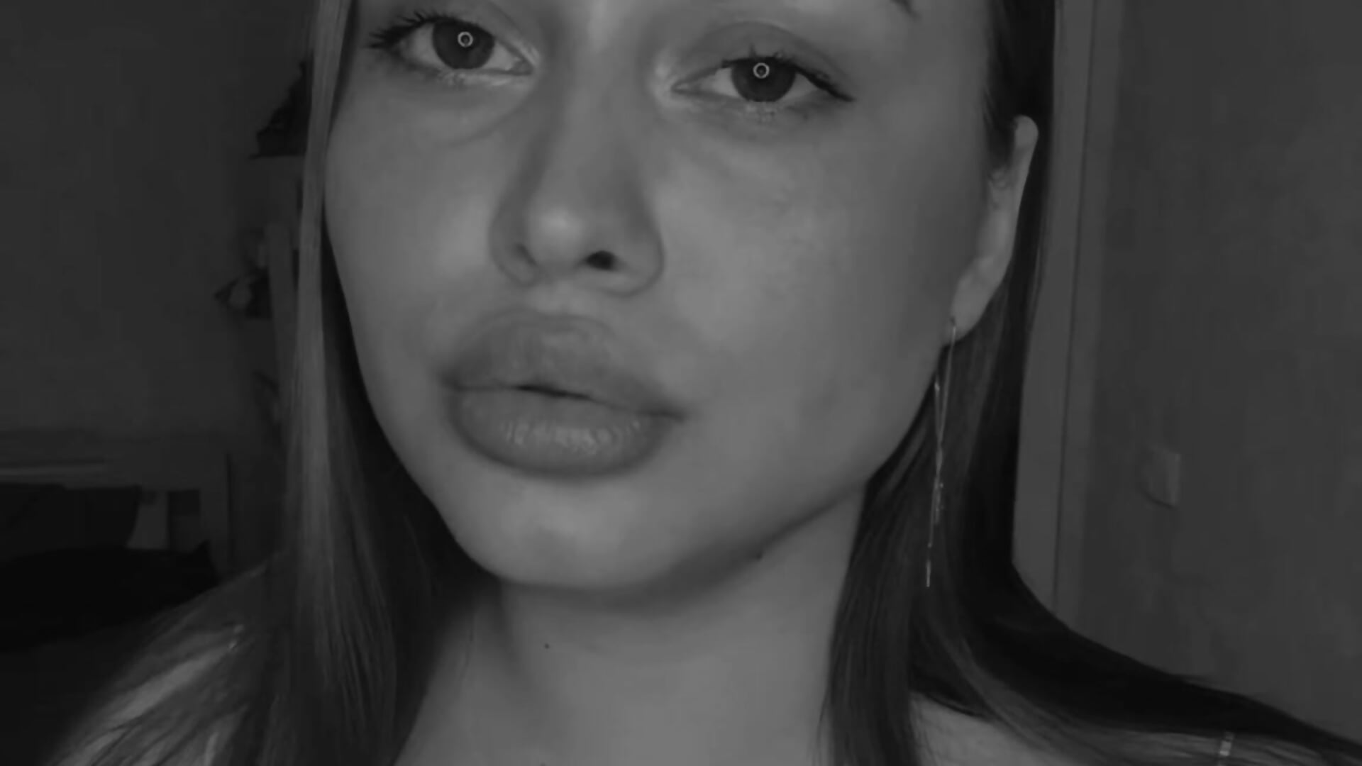 I like this song – video od webkamerové modelky SixtaBeilman